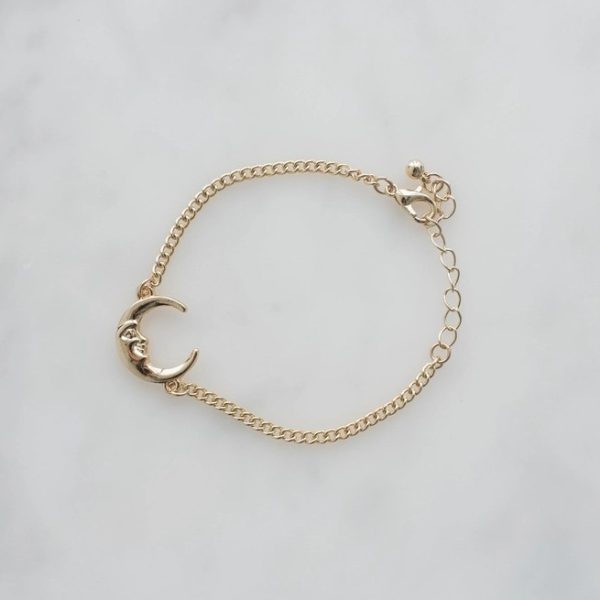 Crescent Moon Chain Bracelet