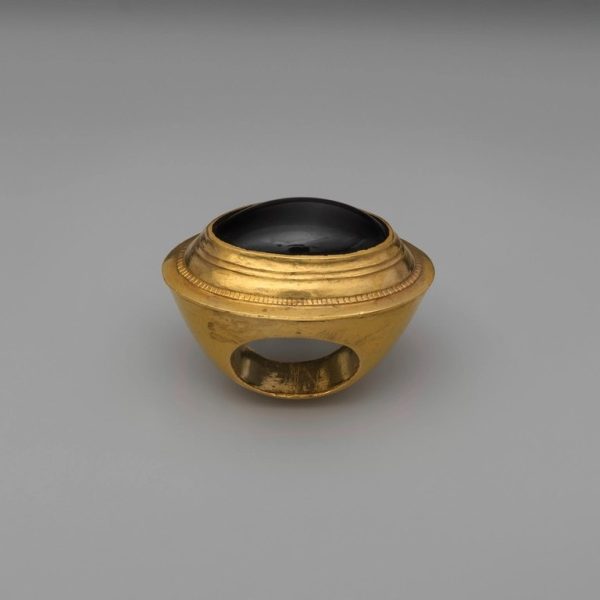 Domed Onyx Cabochon Ring