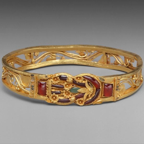 Garnet Knot Bangle