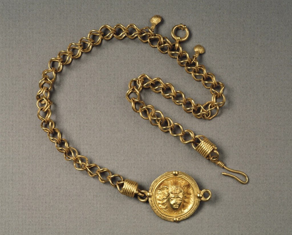 Gorgon Medallion Chain