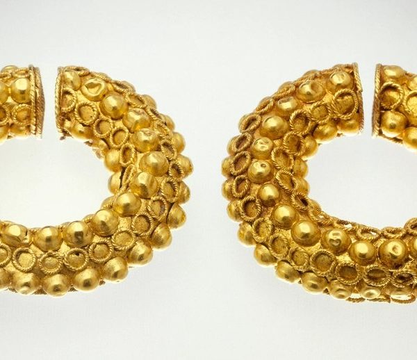 Granulated Crescent Hoops