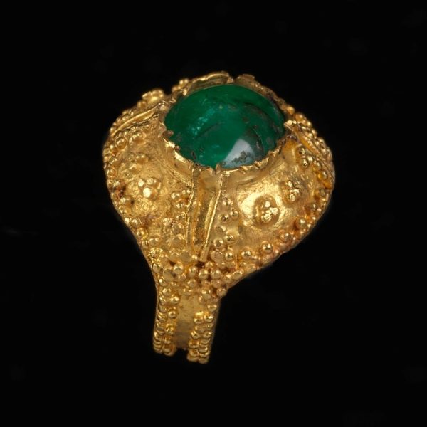 Granulated Emerald Ring