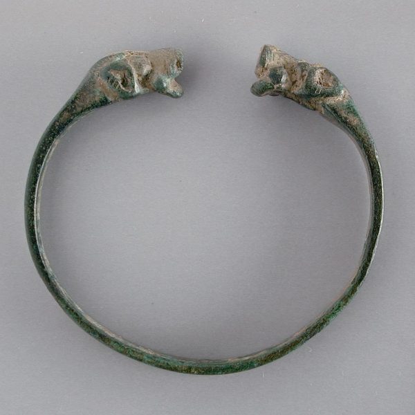 Lion-Terminal Bronze Bracelet