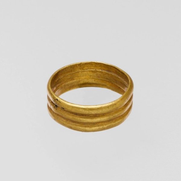 Ribbed Stacking Band