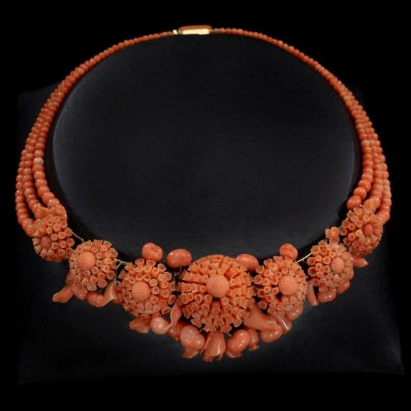 Sculpted Coral Collar