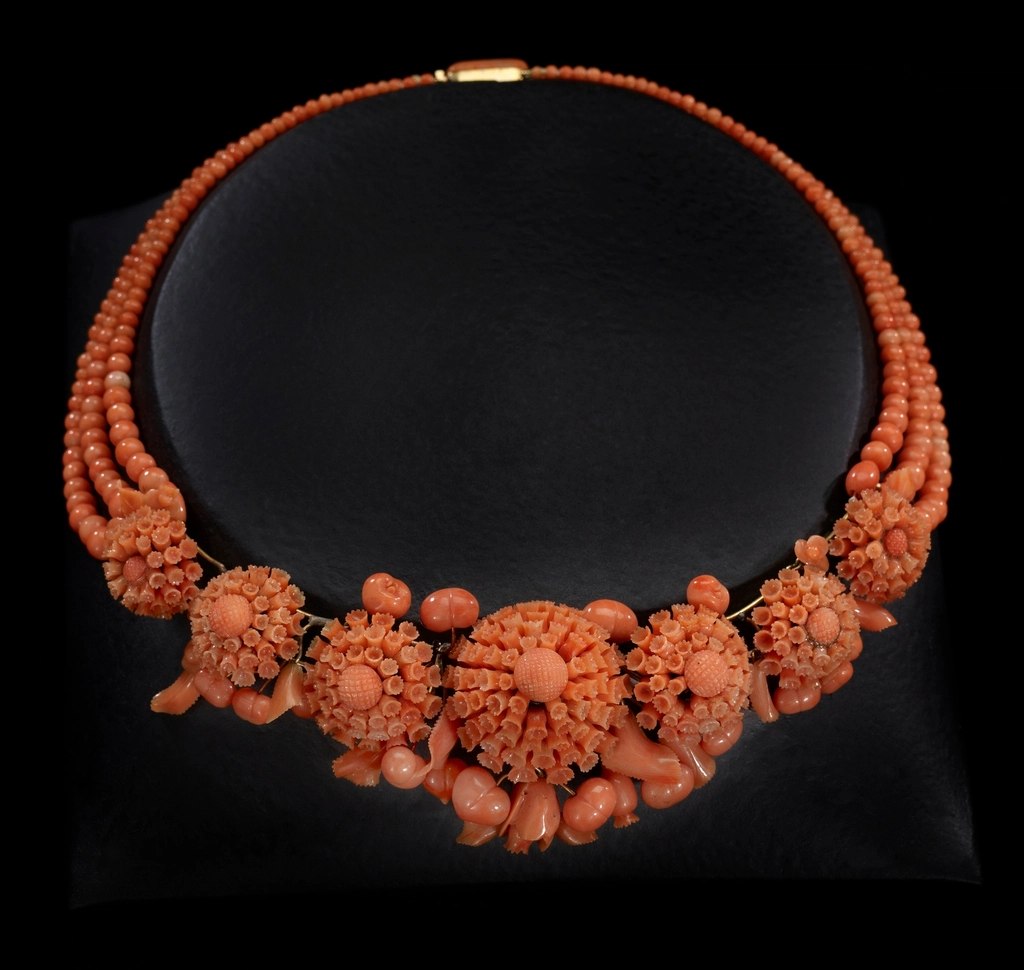 Sculpted Coral Collar