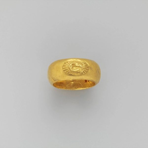 Struck Device Gold Band
